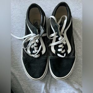 black lace up vans